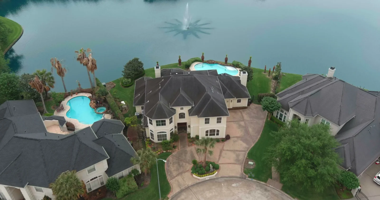 Aerial view of an upscale Houston-area lakefront estate